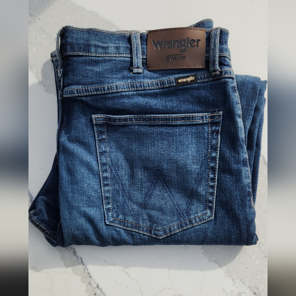 Wrangler Men's Blue Jeans 34x32